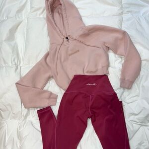 Alphalete Leggings & cropped hoodie set